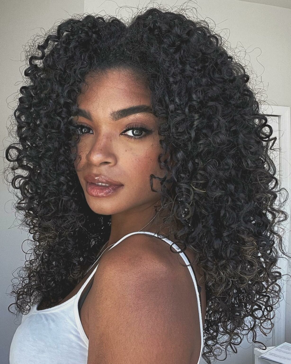 33 Best Styles For Butterfly Cut On Curly Hair