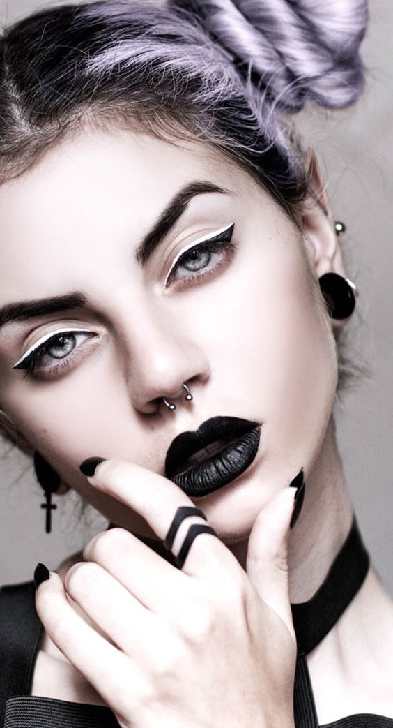 45 Outrageous Gothic Hairstyles  Go Insane With Style