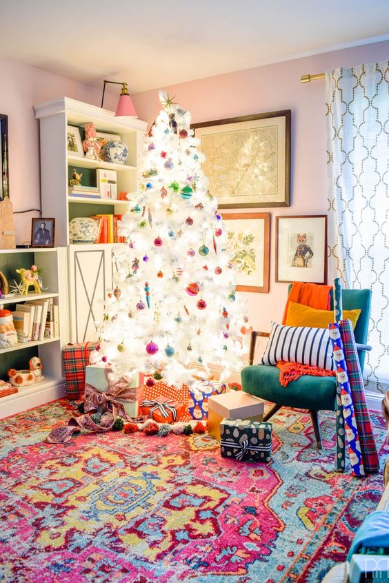 Merry & Bright: 33+ Festive Mid-Century Christmas Decorations Ideas