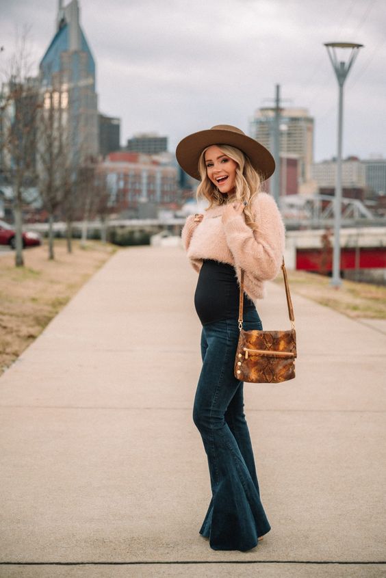 30+ Show Stopping Maternity Outfits For This Winter