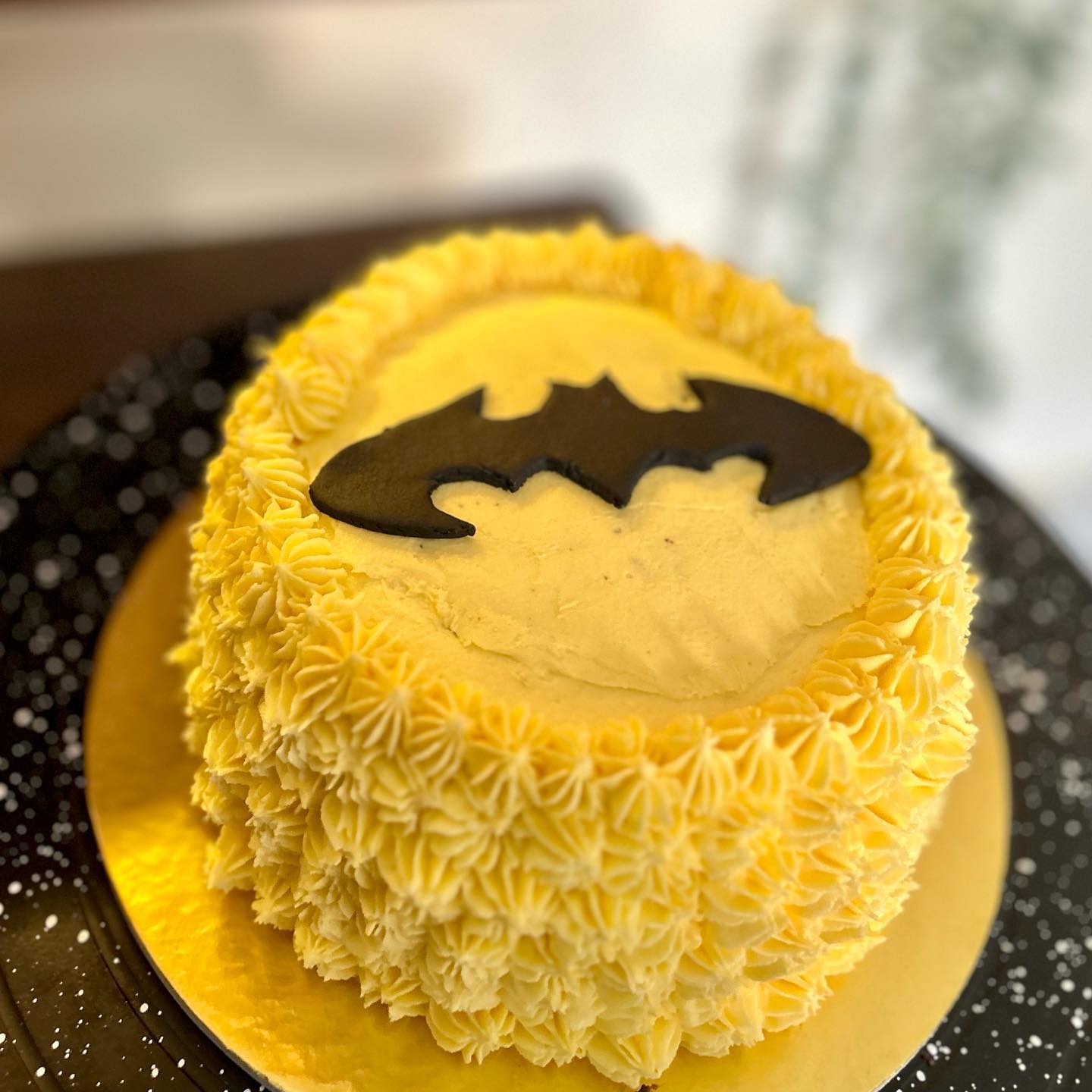 Batman Fondant Cake 2kg ,GESF58 | Kids_Cakes delivery to India