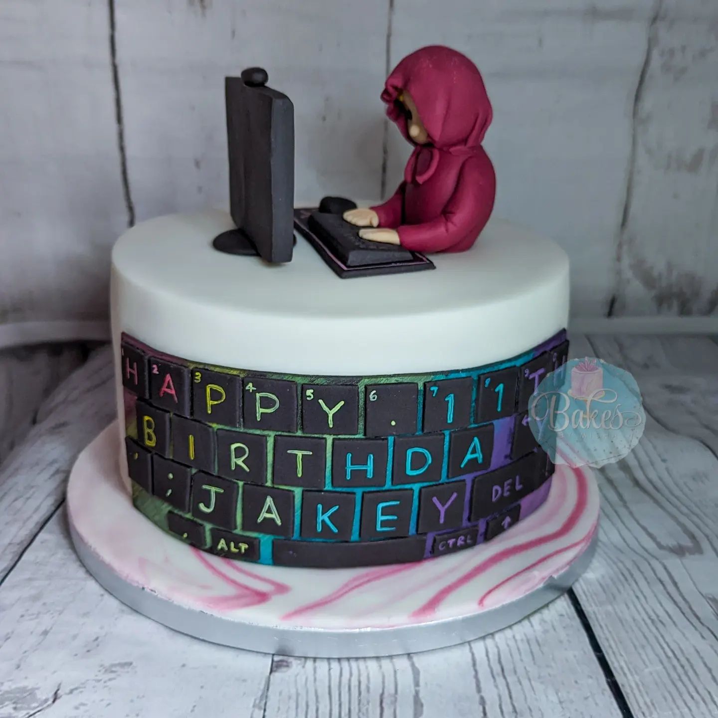 Computer Science Graduation Cake 💻🎓DM us to order your next cake! 📩 . .  . . . . . #cake #decoration #cakedecorating #sweets #cookies… | Instagram