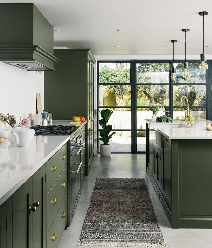 40 Beautiful And Refined Olive Green Kitchens - DigsDigs