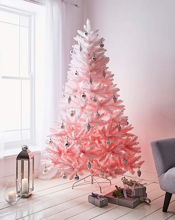 Best Ideas For Creative Ombre Christmas Tree
