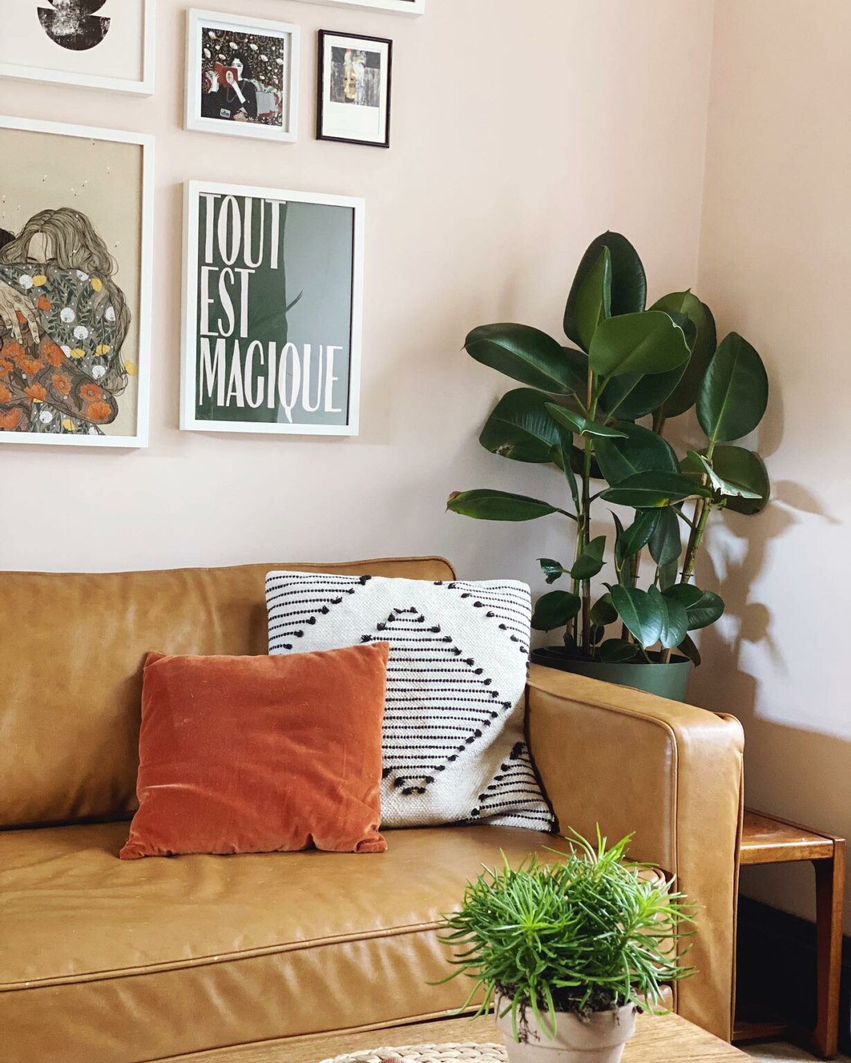 Tan Leather Couch: 27+ Ideas On How To Style This Iconic Piece Of Furniture